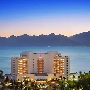 Otel Akra *****